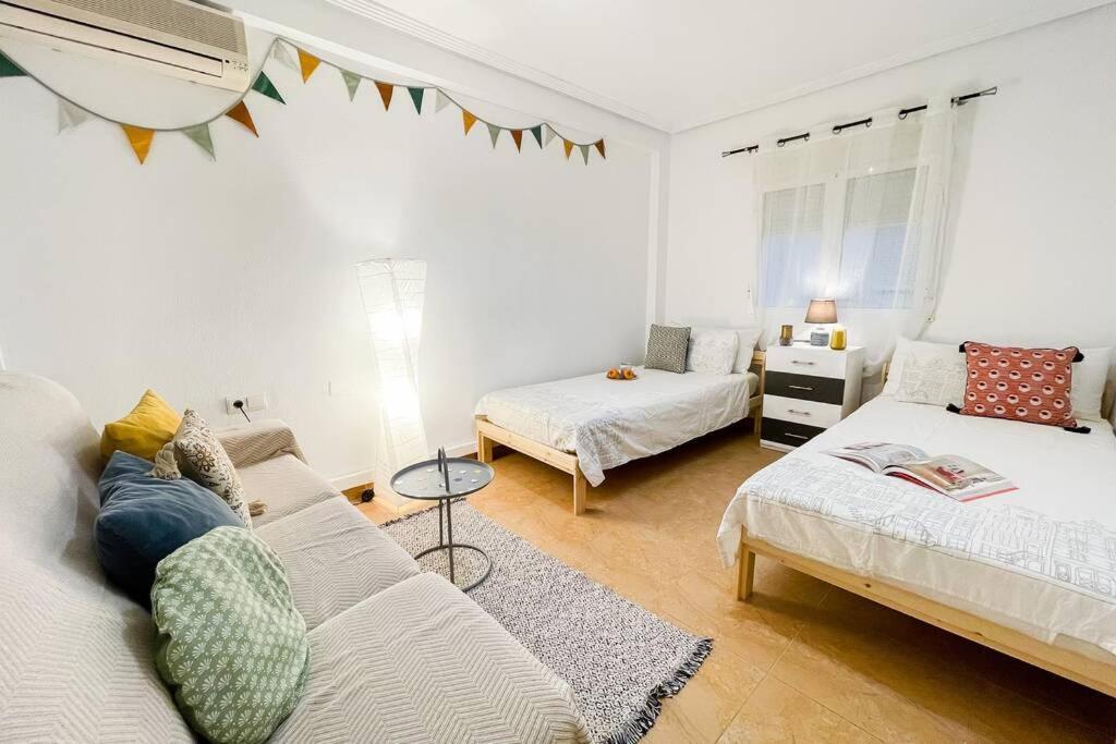 Coqueto Y Amplio Apartamento A 15 Min De La Playa Alicante Eksteriør billede