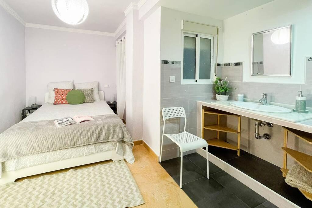 Coqueto Y Amplio Apartamento A 15 Min De La Playa Alicante Eksteriør billede