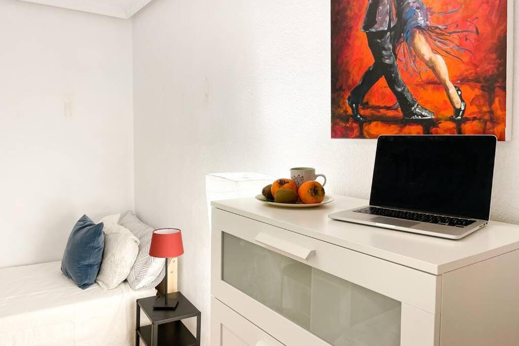Coqueto Y Amplio Apartamento A 15 Min De La Playa Alicante Eksteriør billede